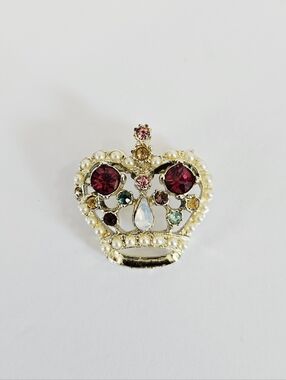 Vintage Rhinestone Victorian Royal Crown Faux Pearl Jewels Gold Tone Brooch Pin
